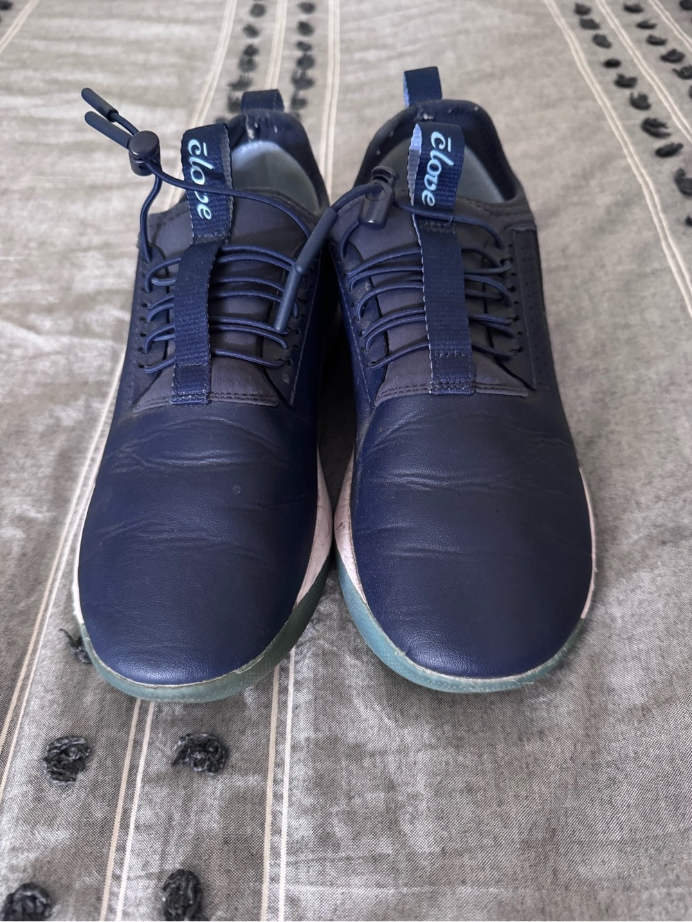 Clove Women’s Classic sneakers in Navy